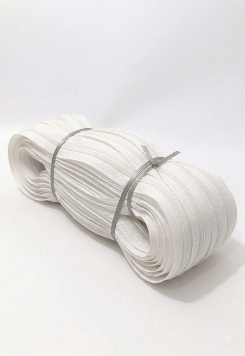 Zip (Chain-5 no.)- white (pack of 5 meter)