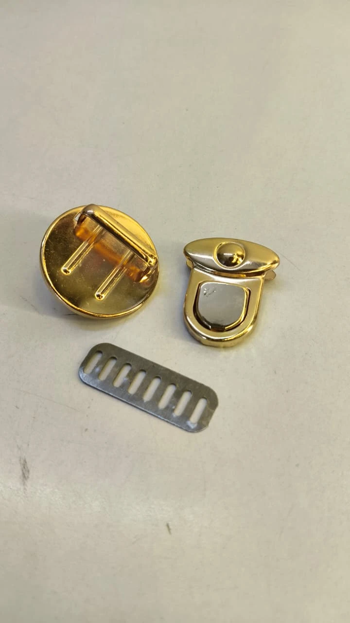 Lock (Bag lock -regular)-Golden (1 piece)